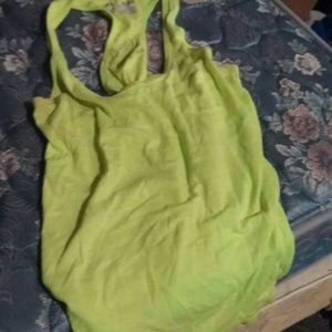 Under armour tanktop